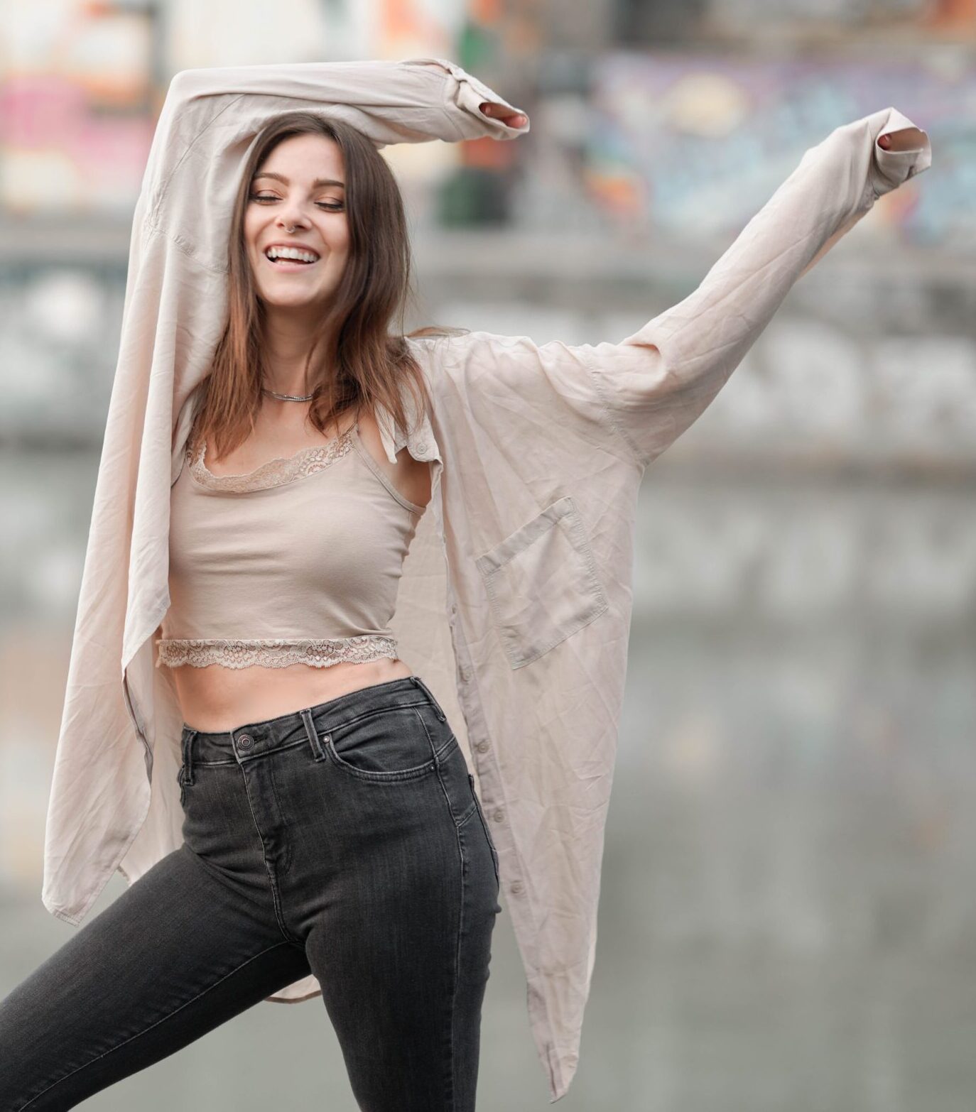 Weltkind Philosophische Praxis Selbstbewusstsein Selbstfindung tanzt in Wien